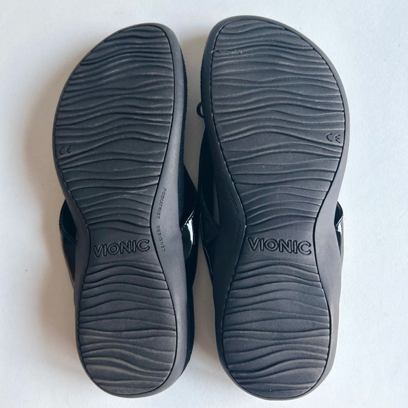 Vionic Bella Black Patent Leather Rubber Outsole Flip Flops size 7 - Picture 8 of 12